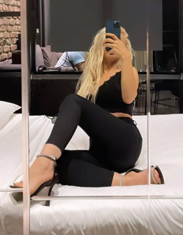 Aksaray Escort Bayan Pelinle Gecenin Keyfini Çıkarın